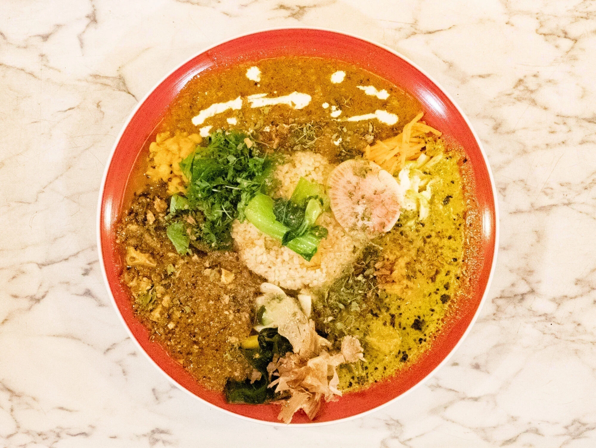 旧水曜カレー 〜 「スパイス感」を楽しめる本格スパイスカレーを福山駅前で！野菜がタップリなのも魅力