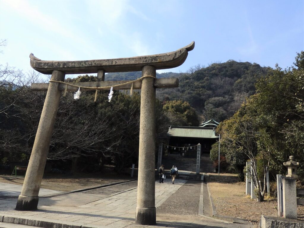 鳥衾型の鳥居