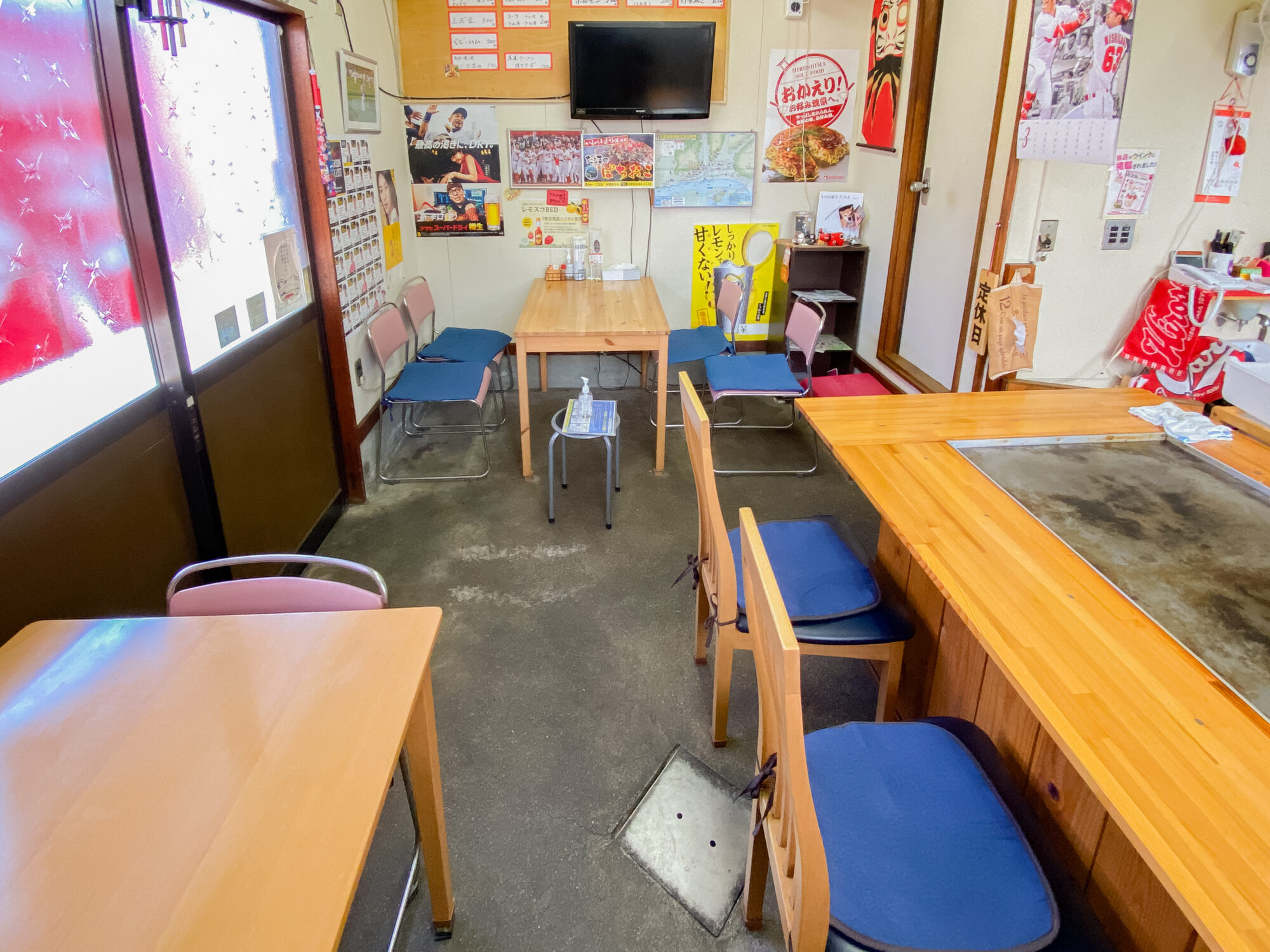 だるま：店内