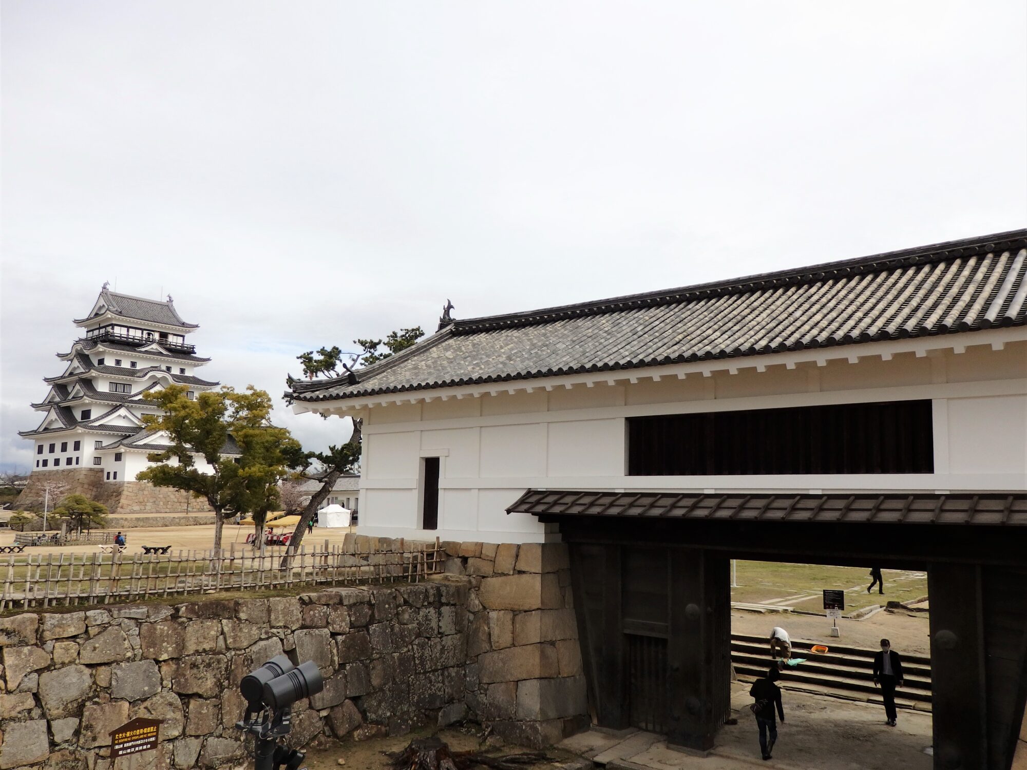 伏見櫓から見る筋鉄御門