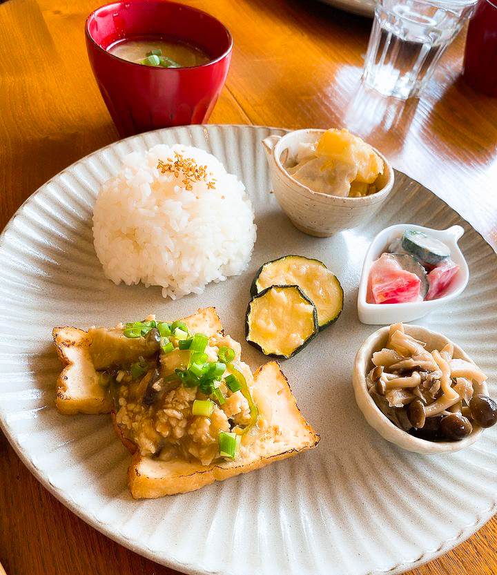 日替わりランチプレート/写真提供：チロル堂大門店
