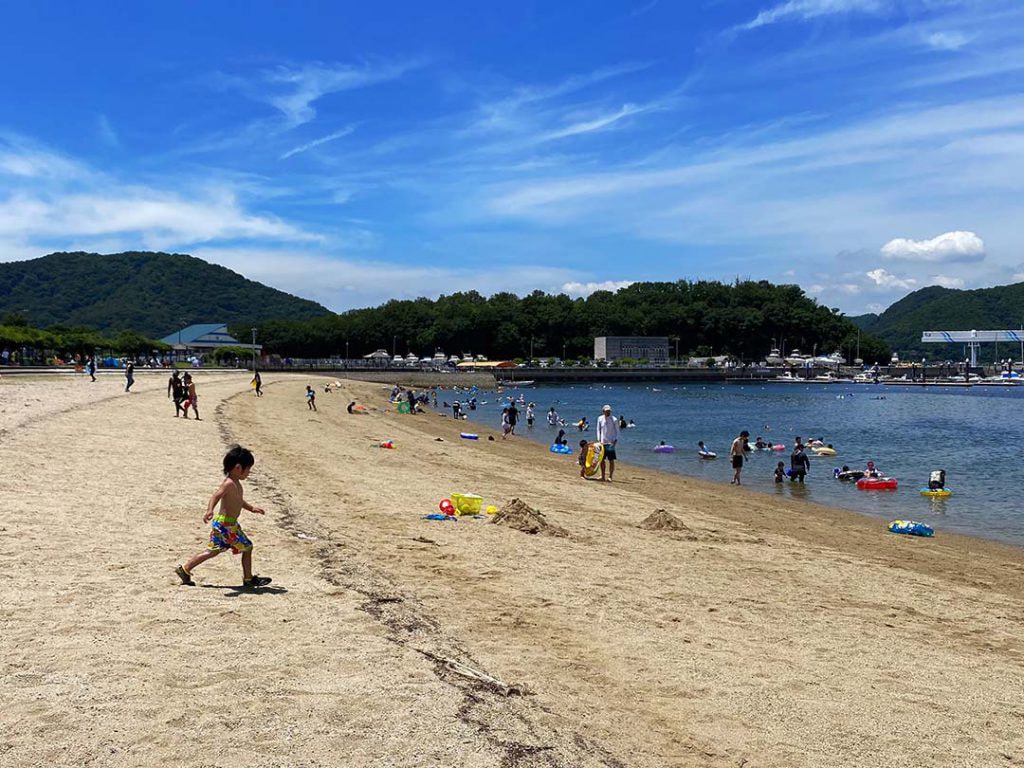写真提供：クレセントビーチ海浜公園