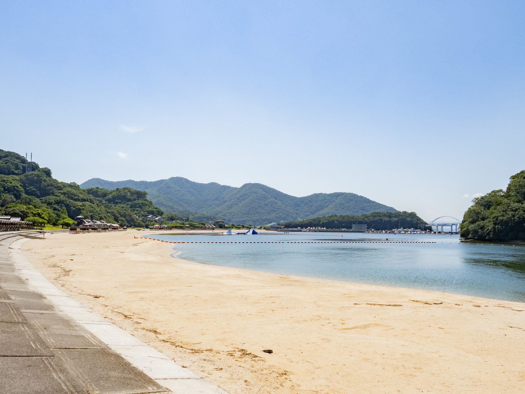 クレセントビーチ海浜公園：浜の様子