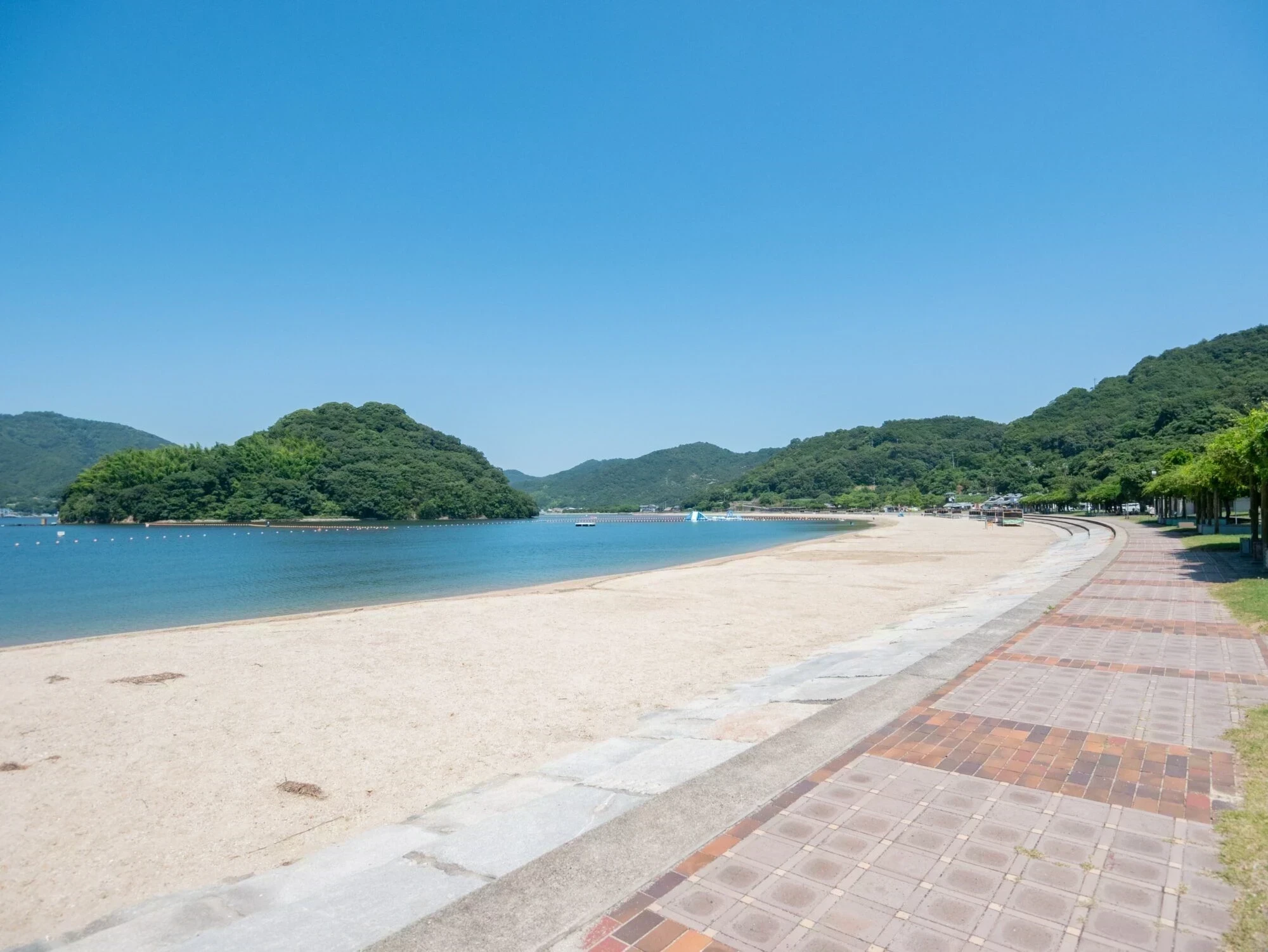 クレセントビーチ海浜公園:浜の様子