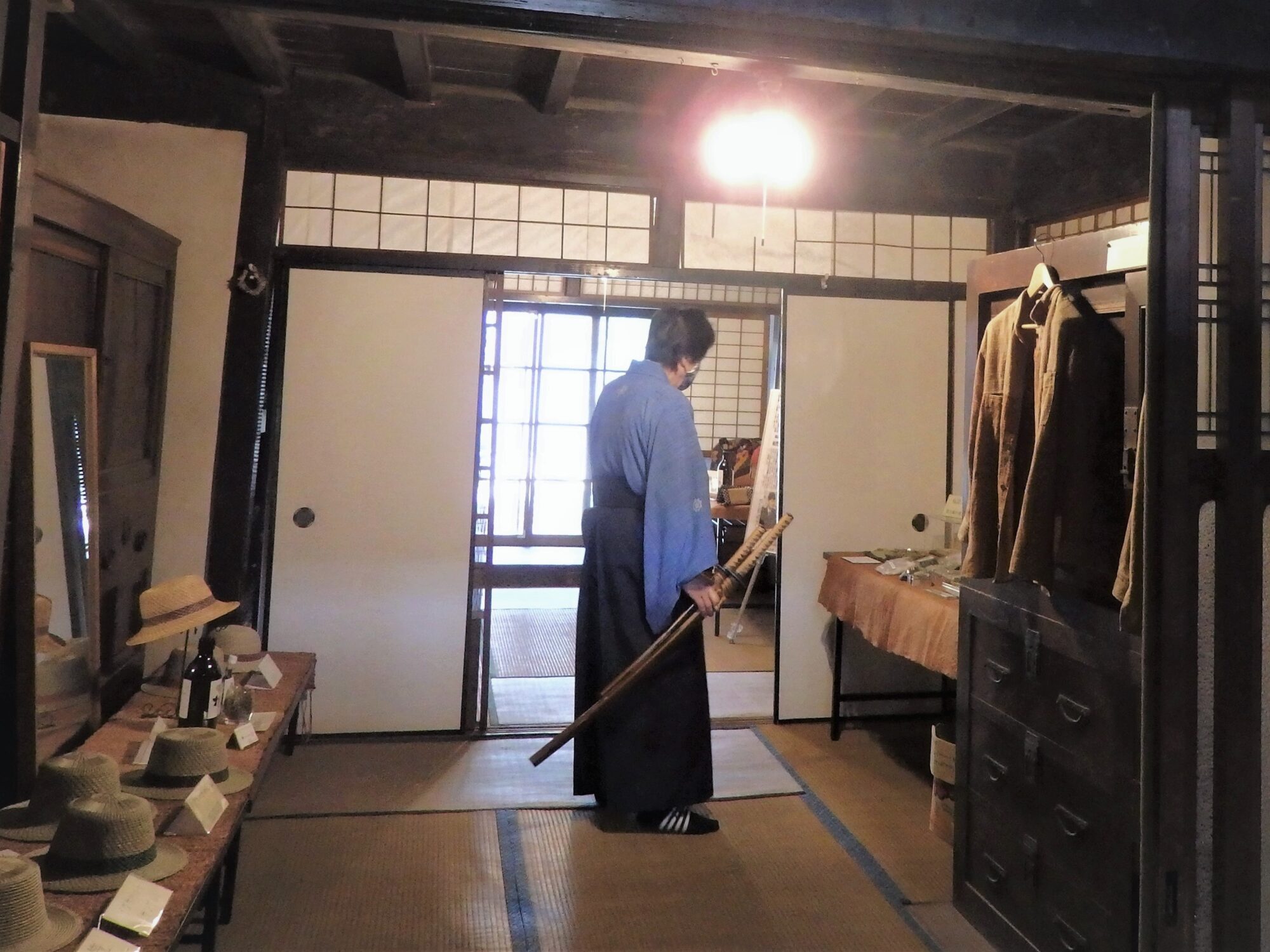 突然の剣客（観光ガイド）もしっくりなじむ町家の包容力