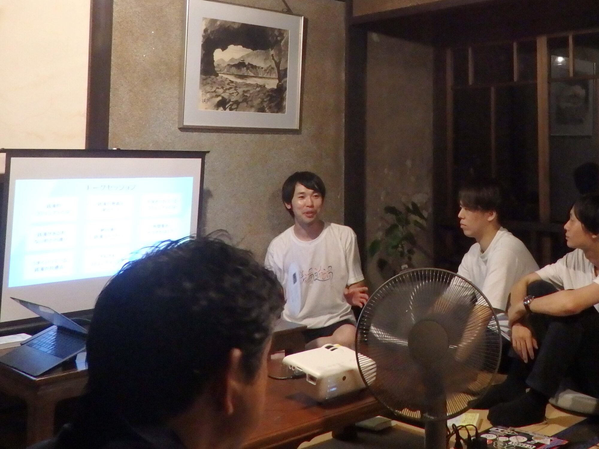 経験談を交えながら銭湯の底知れぬポテンシャルを語る加藤さん