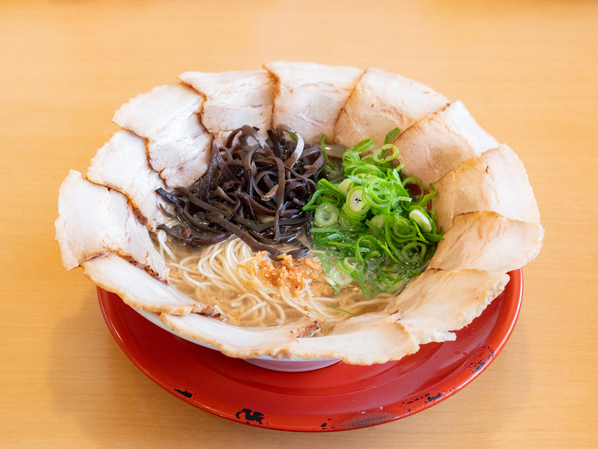 牛骨チャーシュー麺