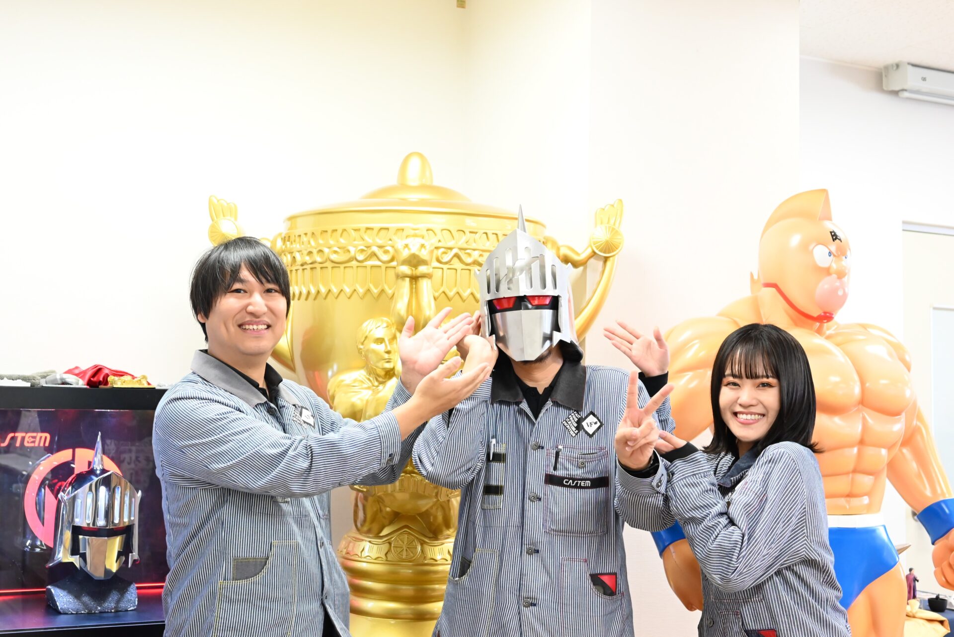 ロビンマスクの重量は7kg！実際に被ると重い