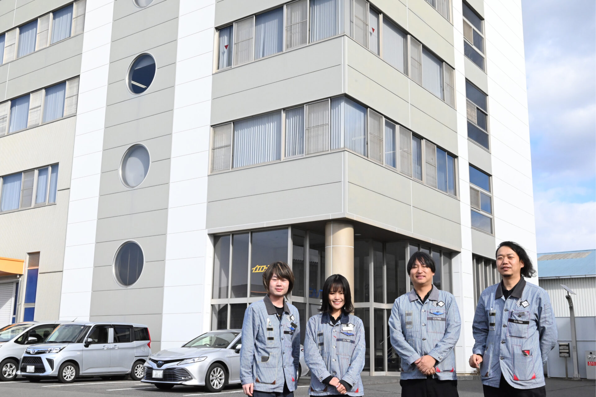 左から神原さん、藤田さん、池田さん、石田さん