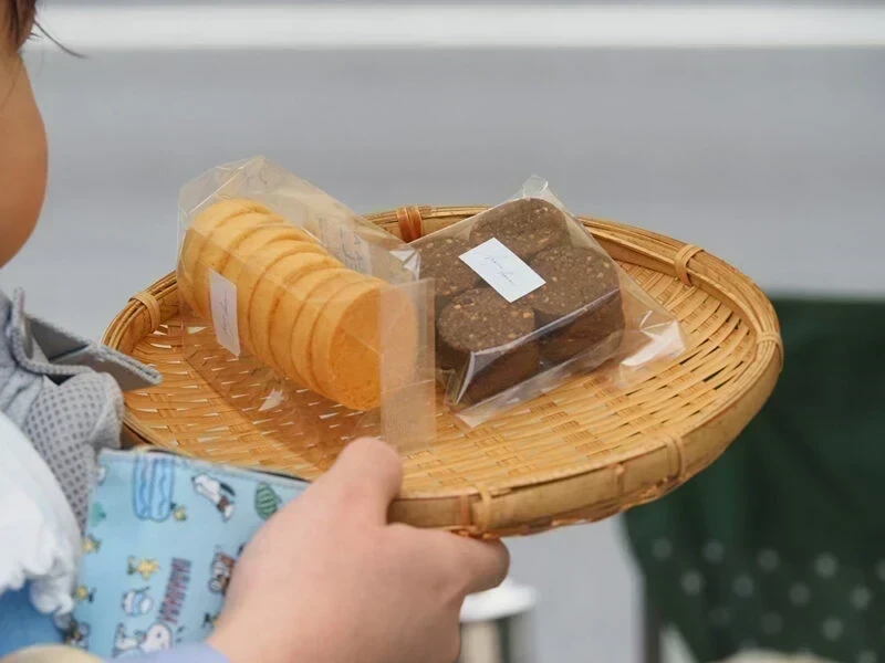 お菓子博in笠岡港（2024年4月21日開催）～ だれかに話したくなるストーリーのある店が集合