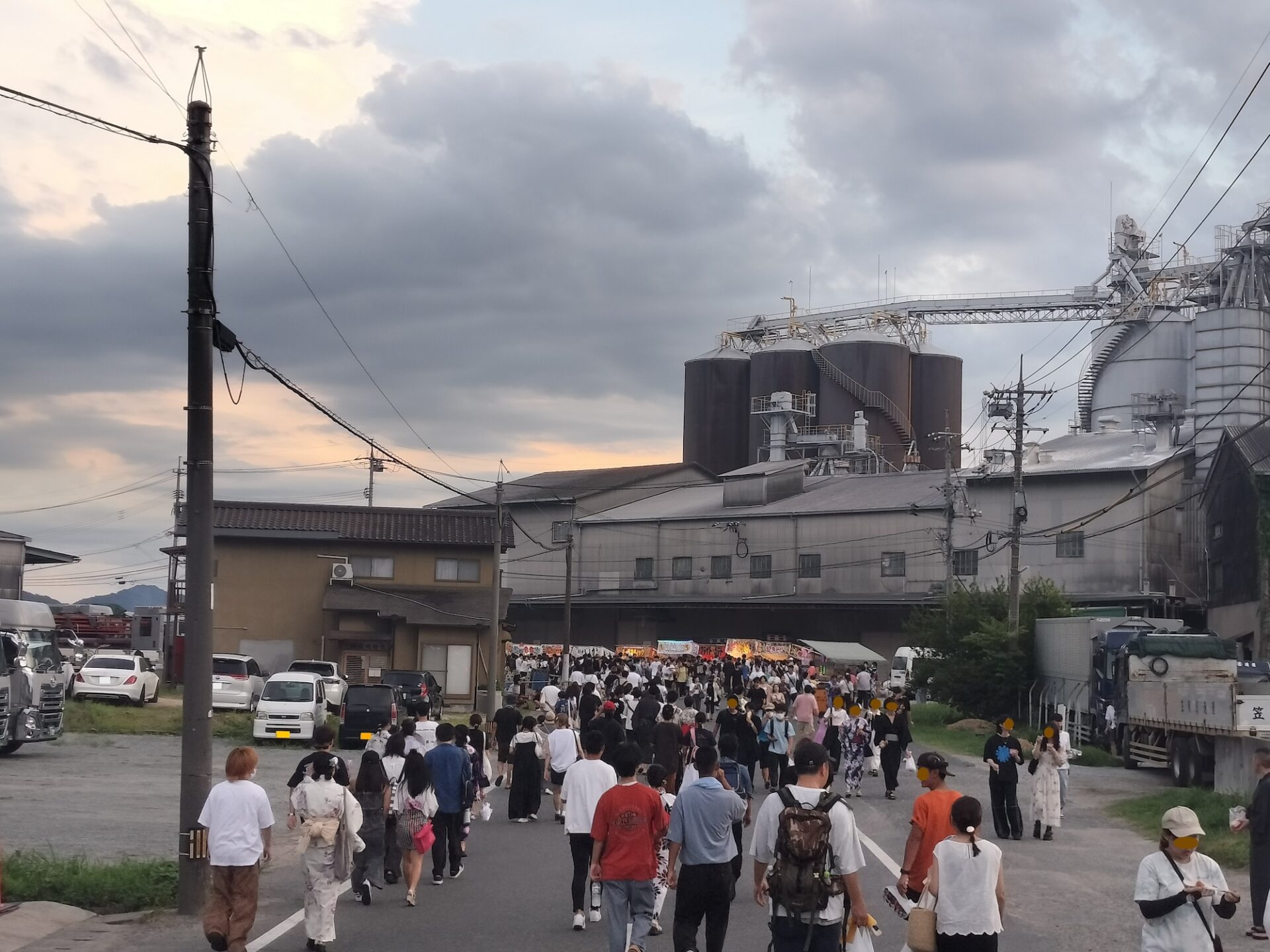 屋台前の行列