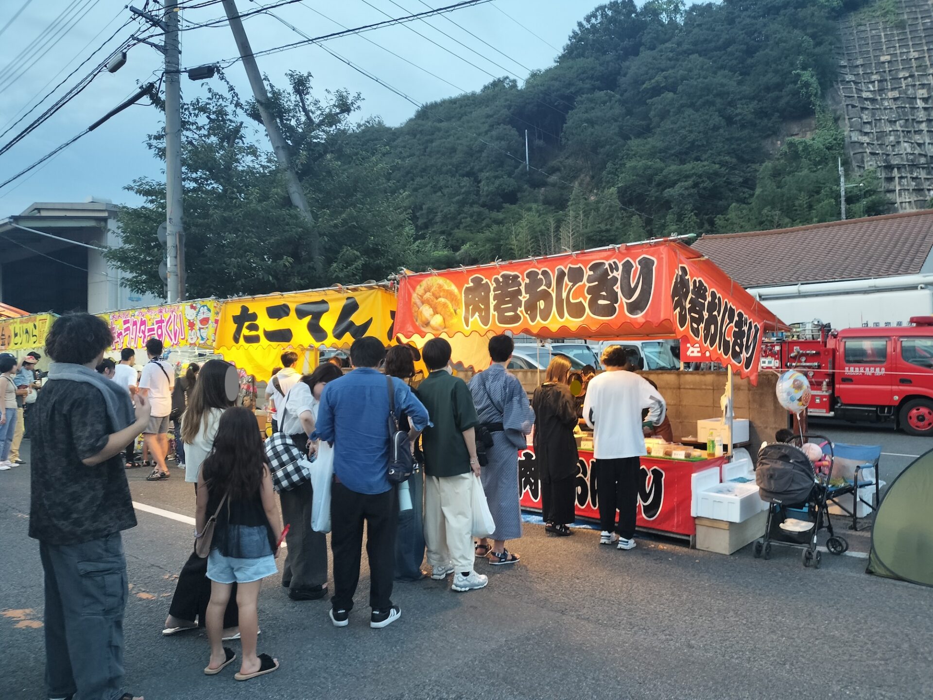 屋台前の行列