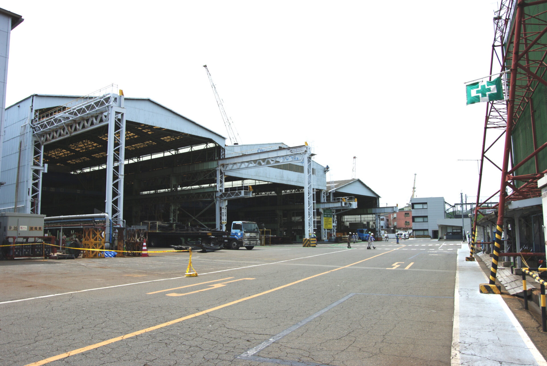 尾道造船の工場