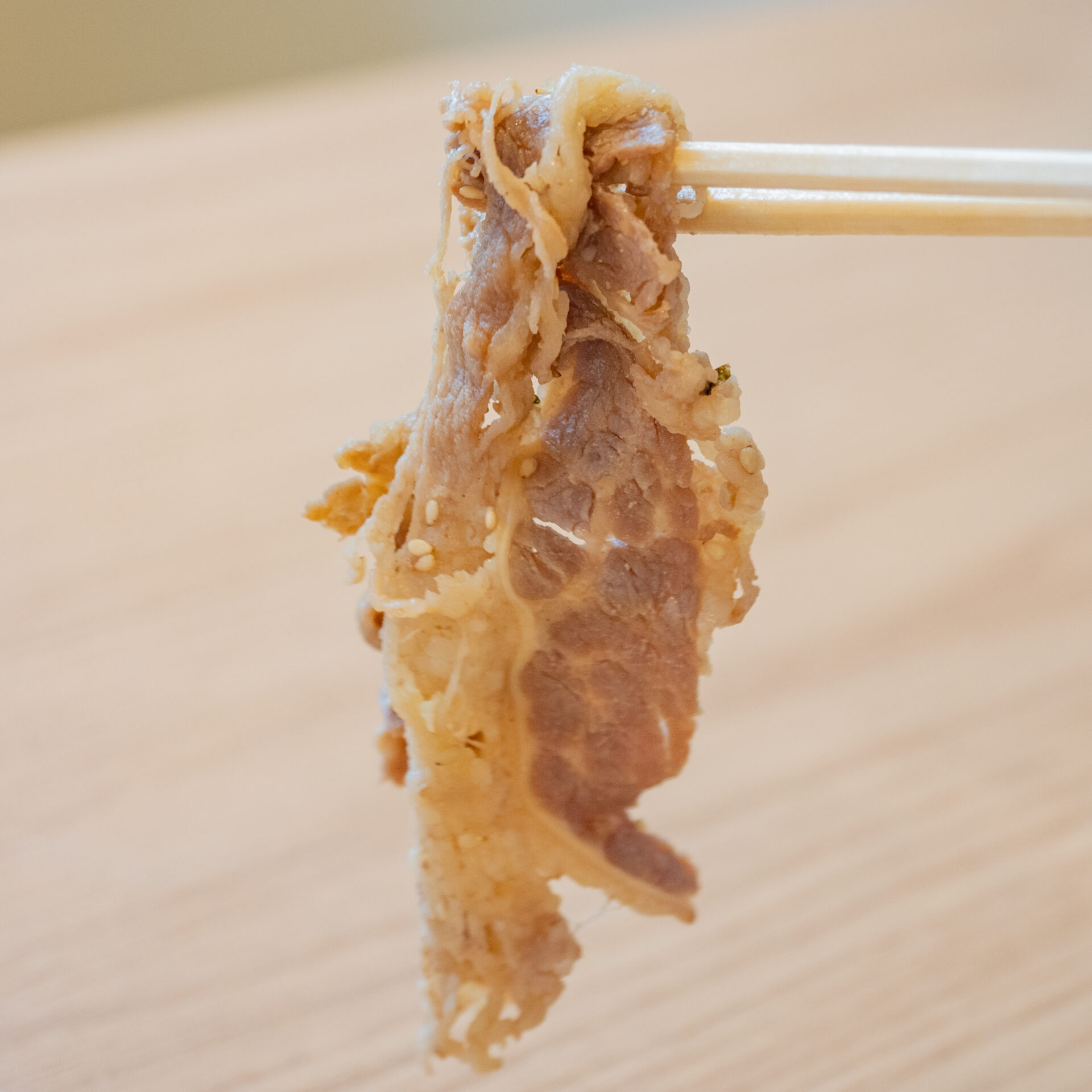 弥七:肉つけそば(1玉) 冷