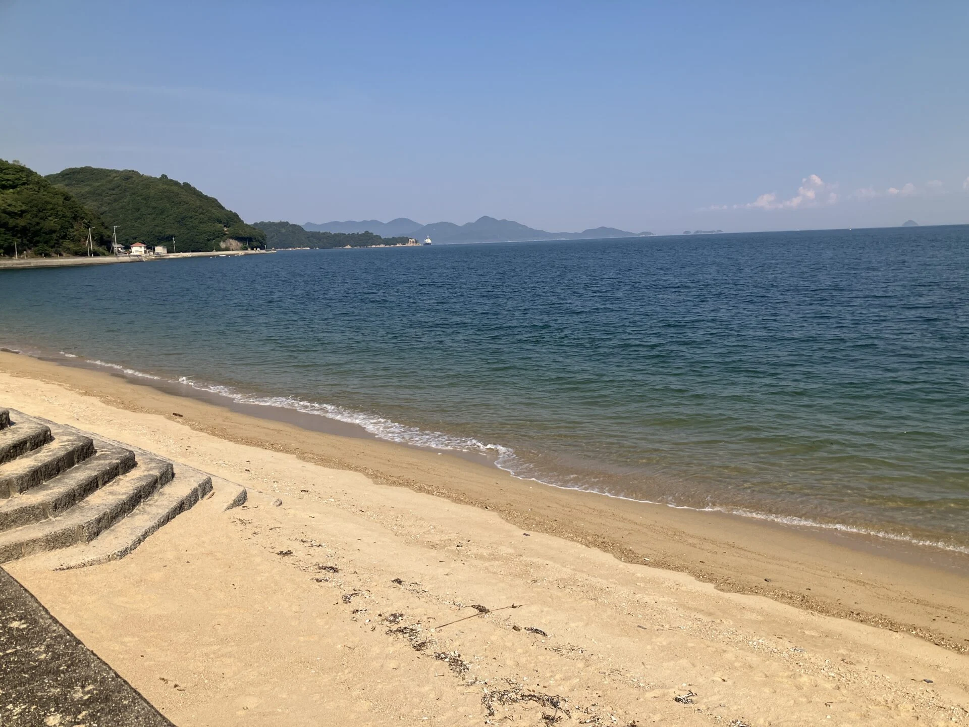 お店の前に広がる美しい海