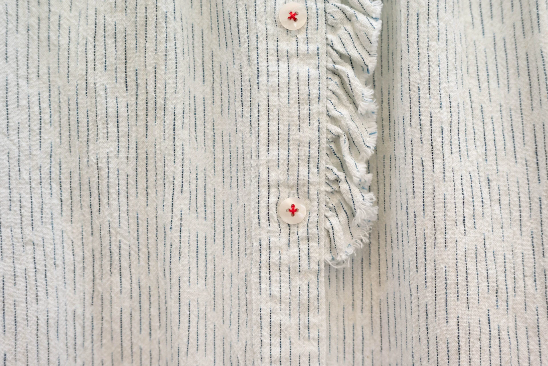 「ちり絣」と呼ばれる細かな柄も人気