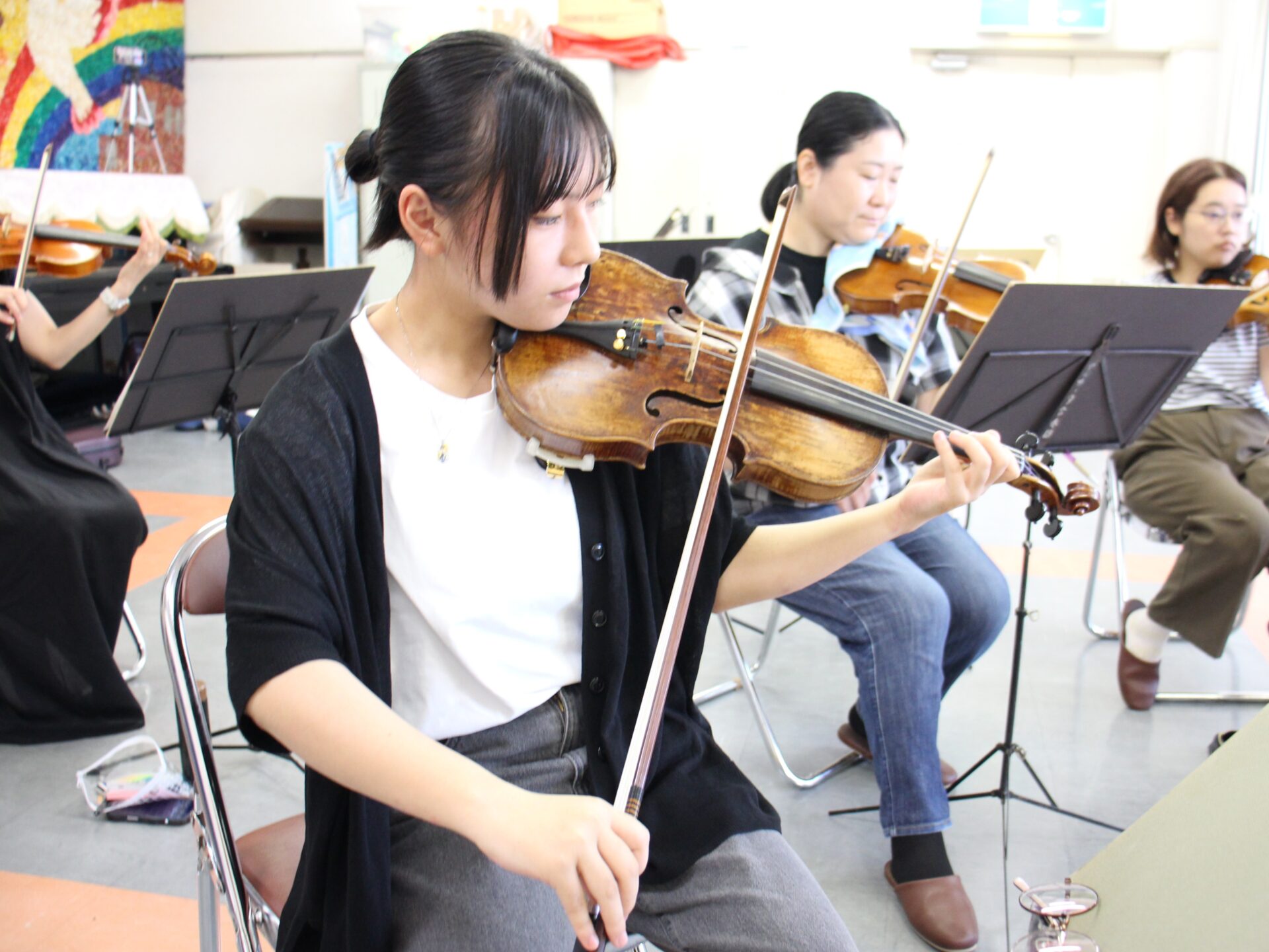「責任もって演奏したい」と語る2ndソロ担当の高校生・平紗瑛（たいら さえ）さん